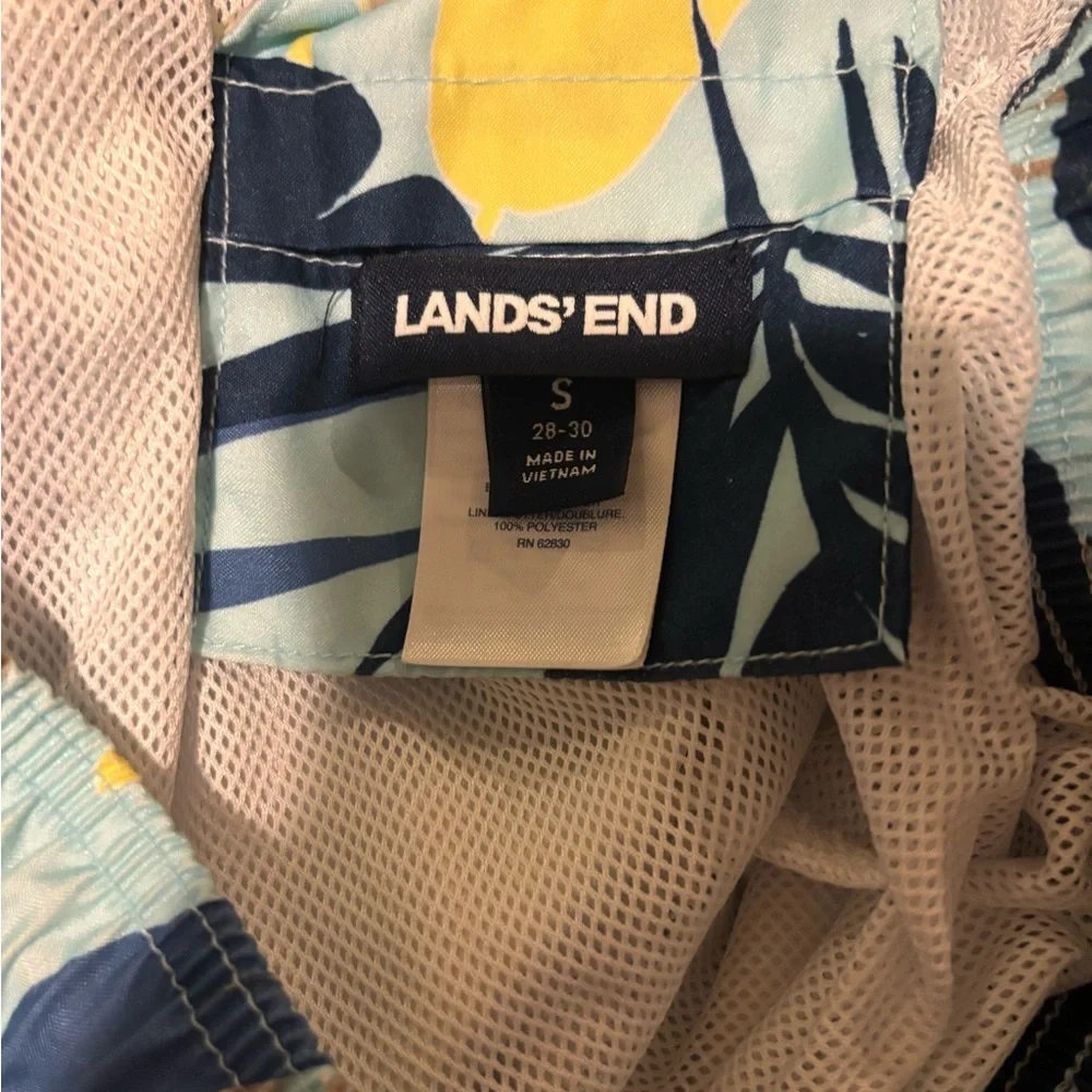 Lands End stylish lands’